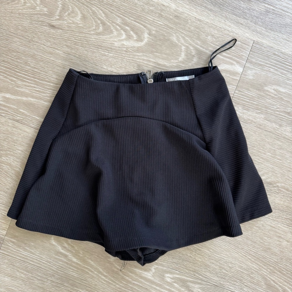 LF Black Skort